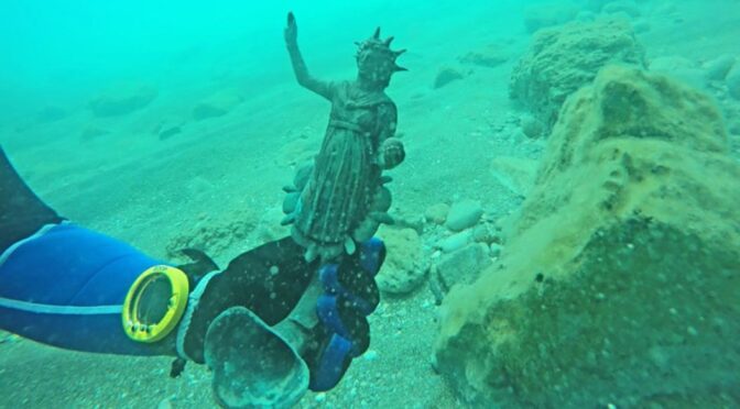 1,600-Year-Old Roman Merchant Ship Cargo Discovered off Caesarea Coast